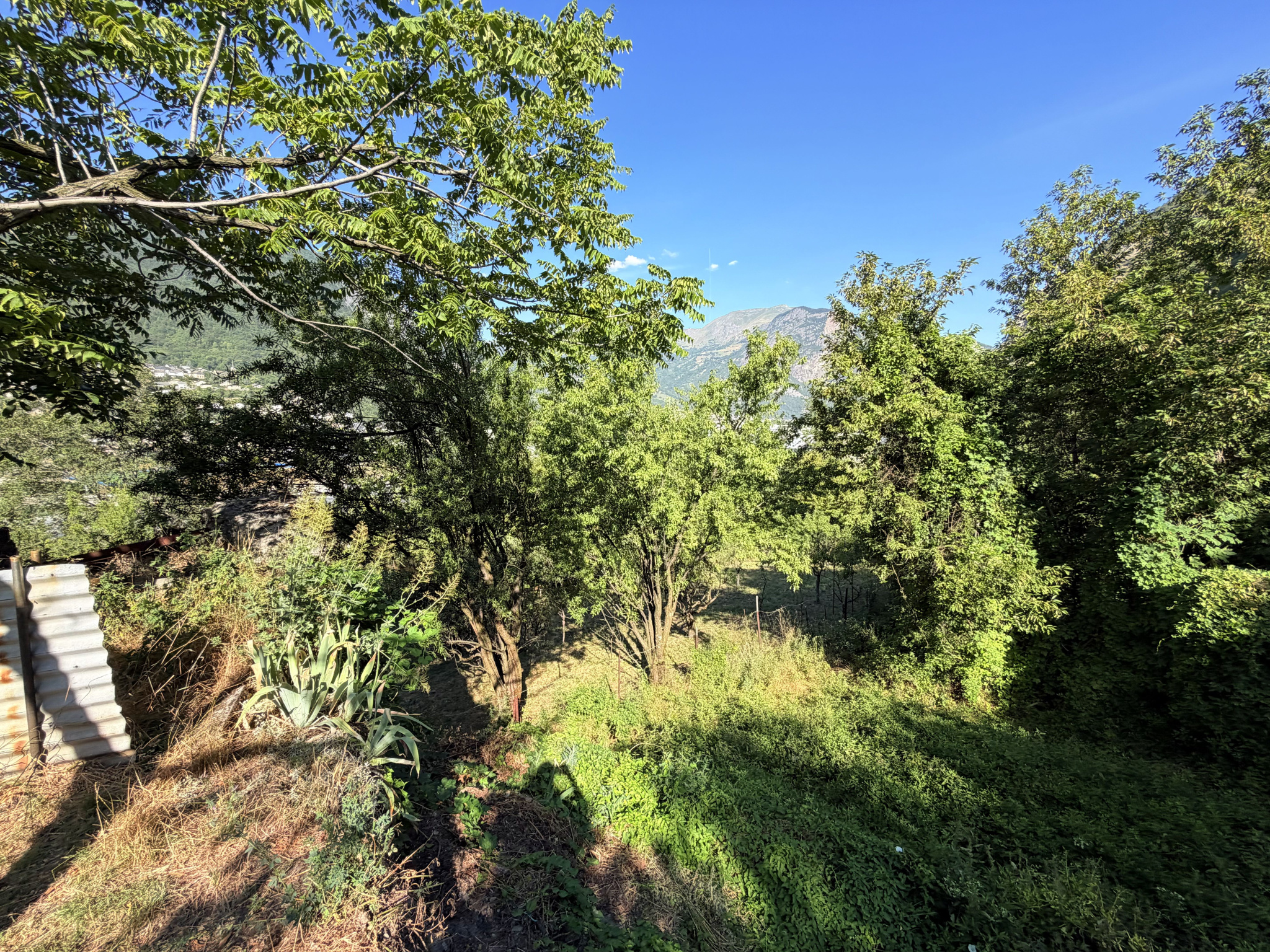 À VENDRE   EXCLUSIVITÉ  (73) SAINT-JULIEN-MONT-DENIS   TERRAIN DE 1 446 m2 DONT 760 m2 CONSTRUCTIBLES #15