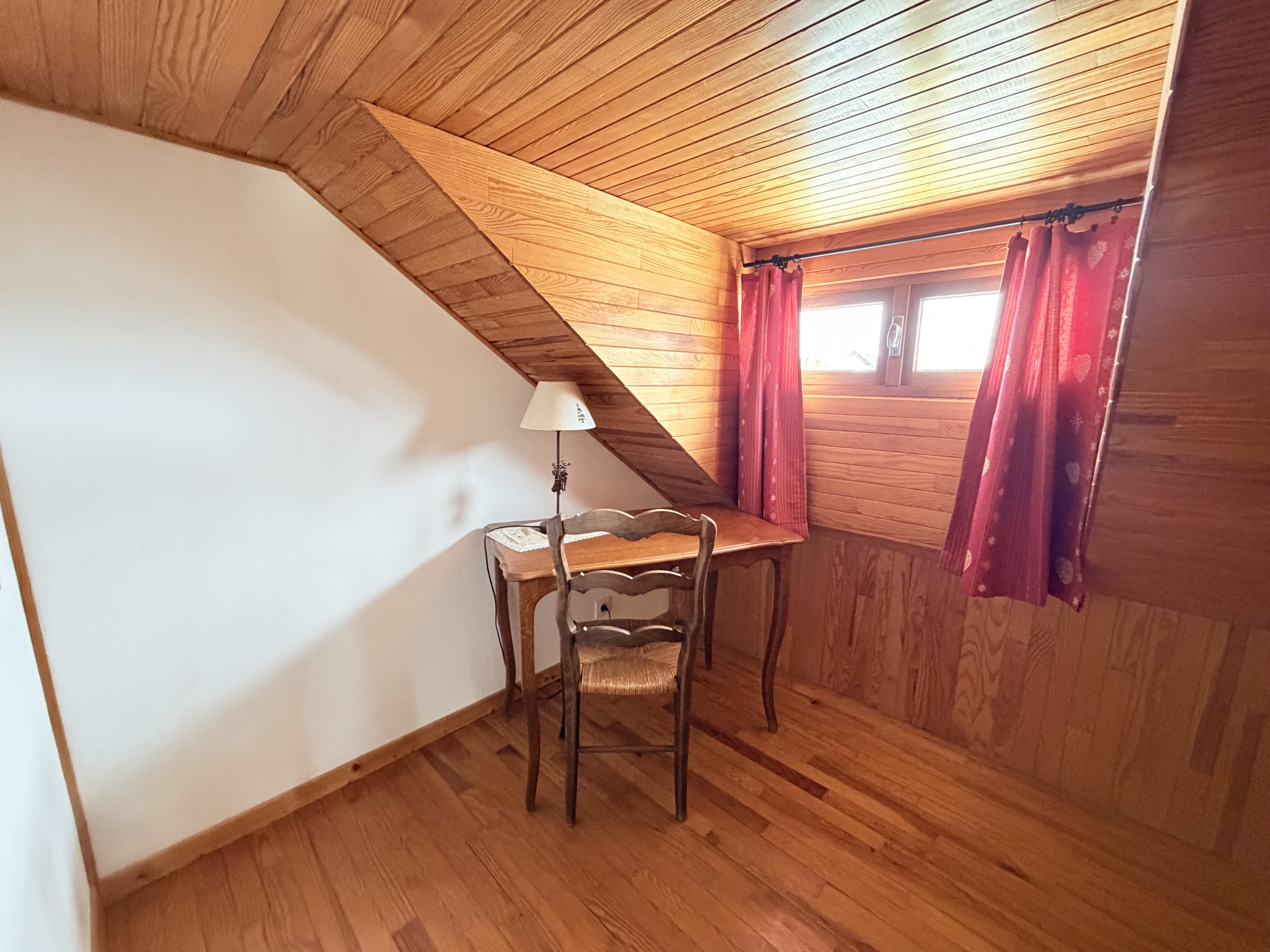 (73) ALBIEZ-MONTROND - Appartement lumineux 42,5m2 - Petite copropriété - Exposition Sud - Place de parking #8