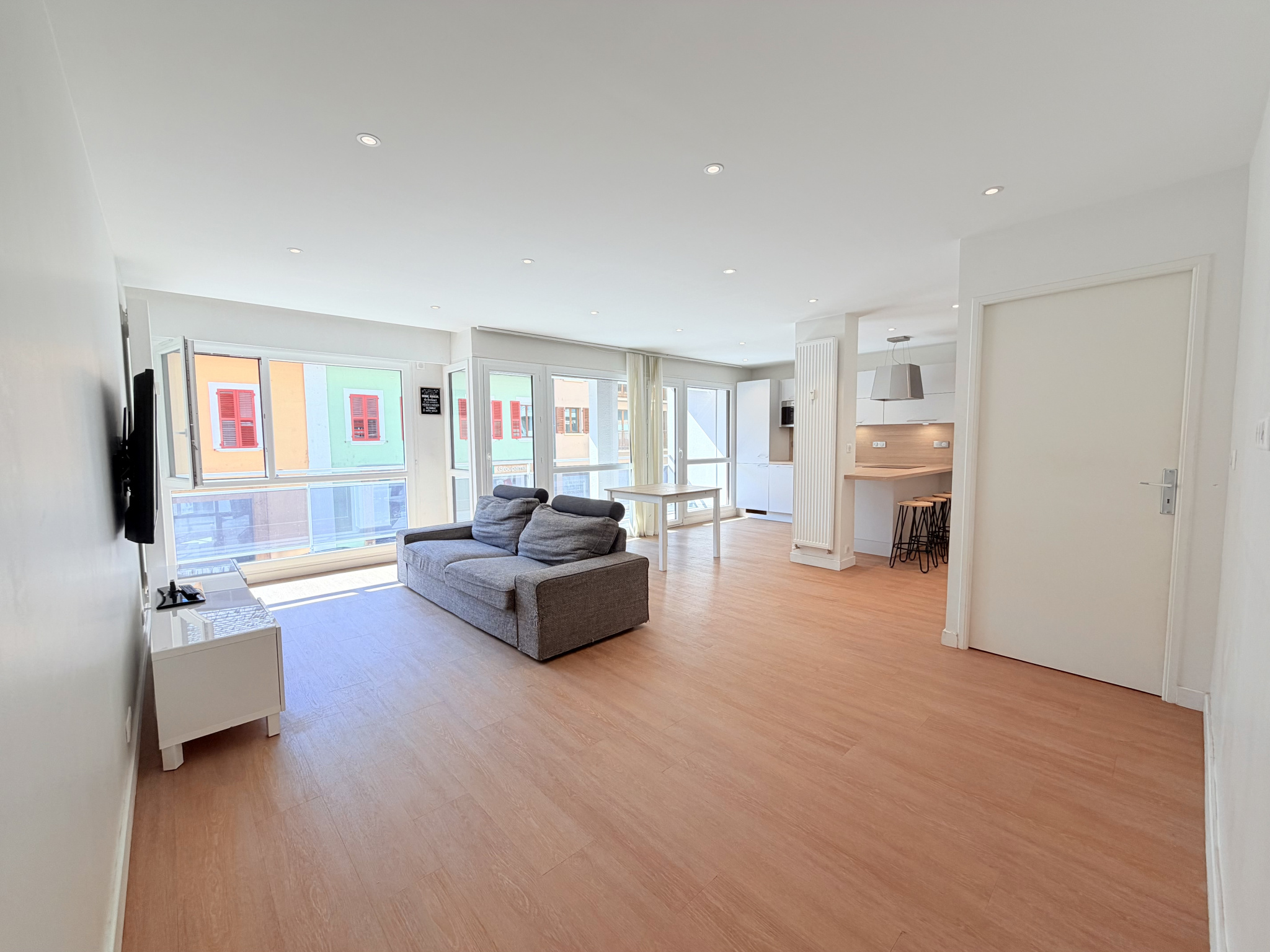 (73) SAINT-JEAN-DE-MAURIENNE - T4 rénové en 2020 - Grande terrasse - Garage - Place privée #14