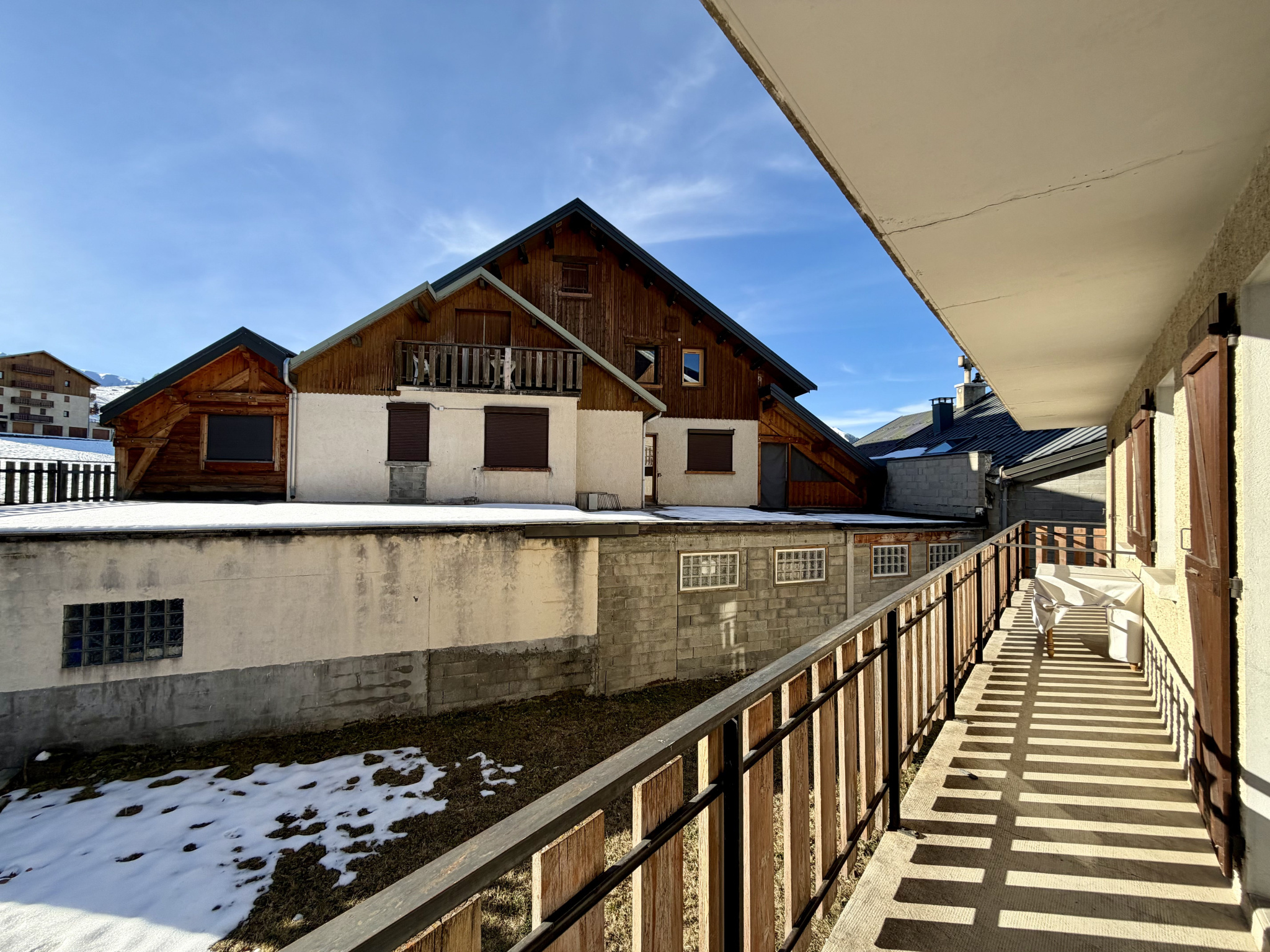 (73) ALBIEZ-MONTROND - T3 43m2 - Balcon 9m2 - Centre village - Petite copropriété #5