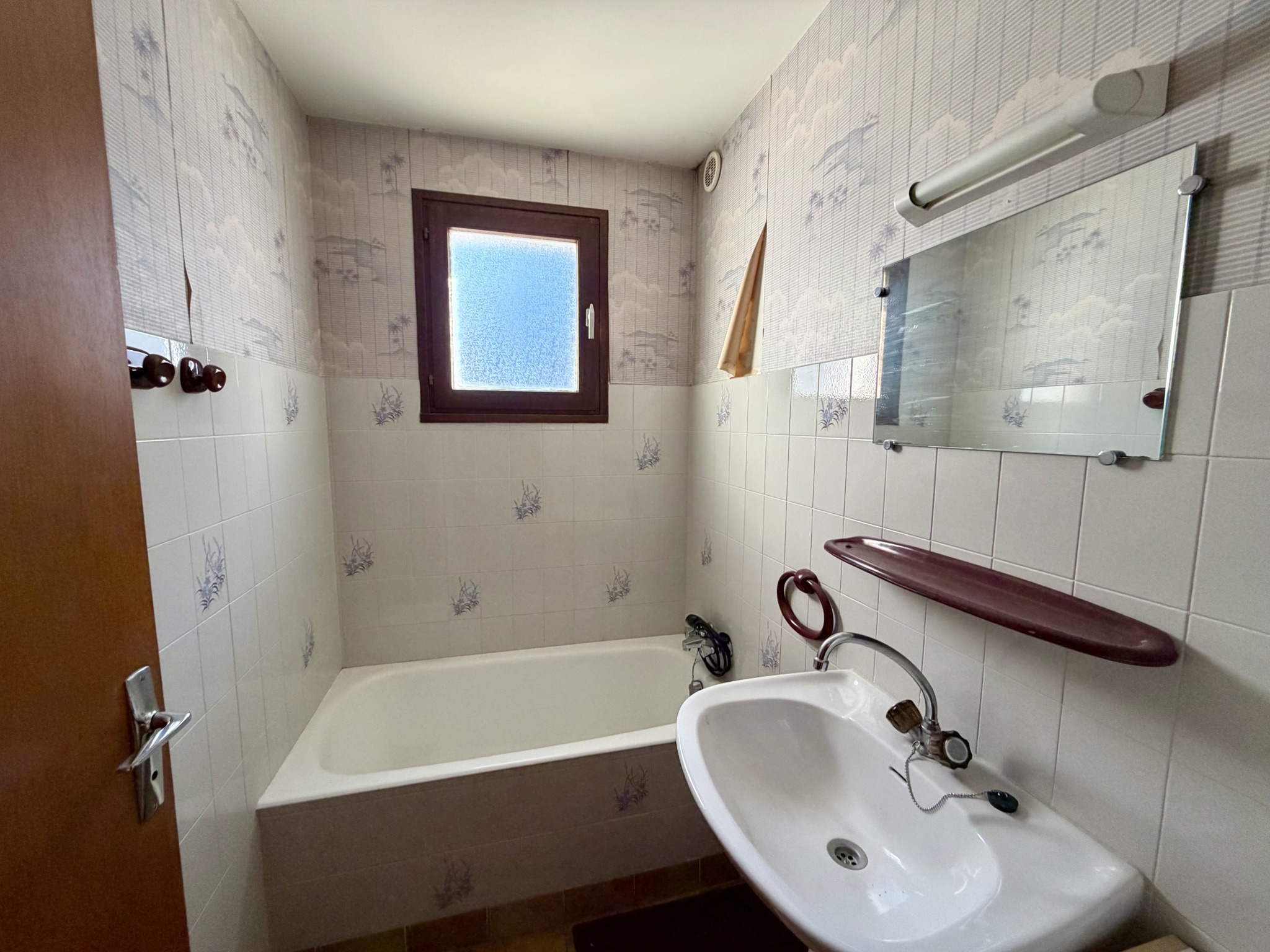 (73) ALBIEZ-MONTROND - T3 43m2 - Balcon 9m2 - Centre village - Petite copropriété #7