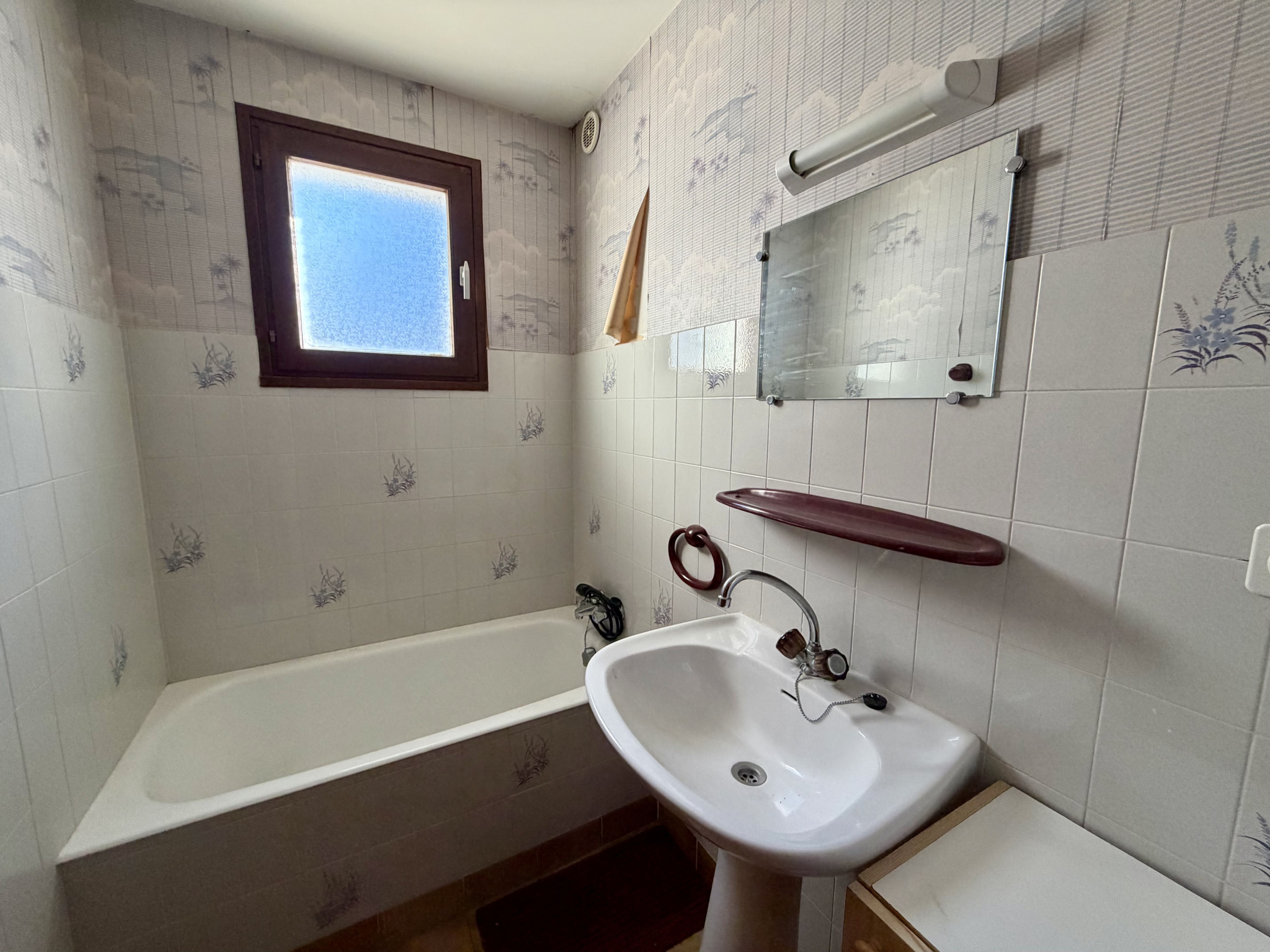 (73) ALBIEZ-MONTROND - T3 43m2 - Balcon 9m2 - Centre village - Petite copropriété #14