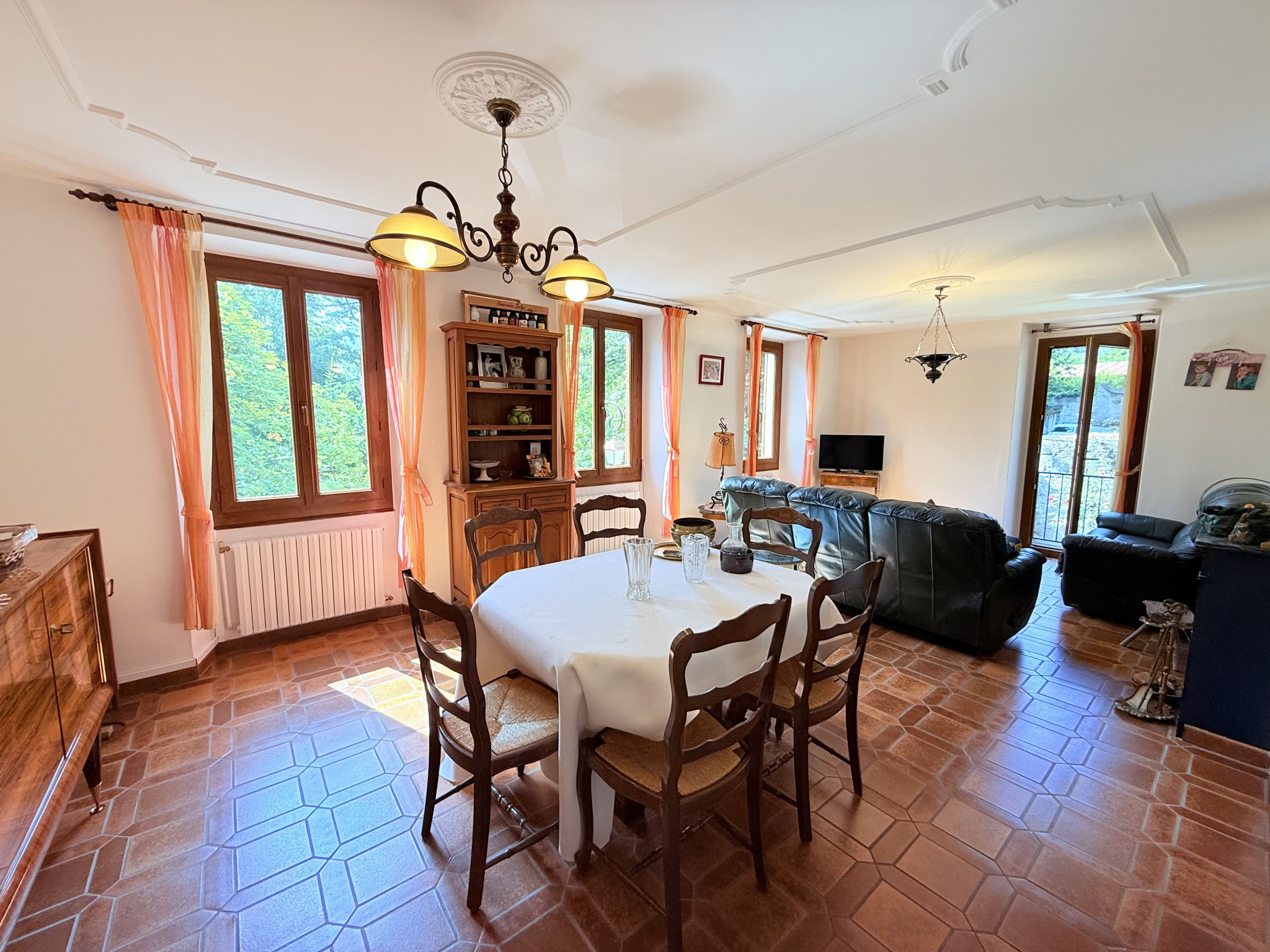(73) SAINT-JEAN-DE-MAURIENNE - Maison avec grand potentiel  - Jardin - Secteur recherché #1