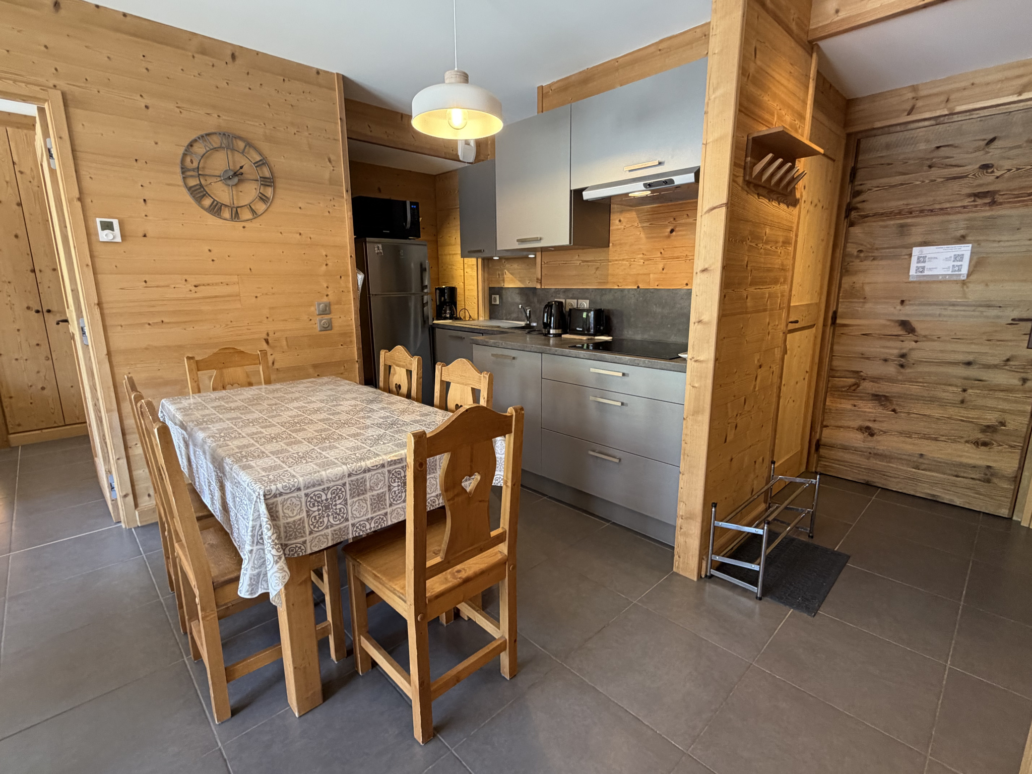 (73) LA TOUSSUIRE - T3 Hypercentre - Résidence de standing 2016 - Face front de neige - Terrasse Sud - Parking #16