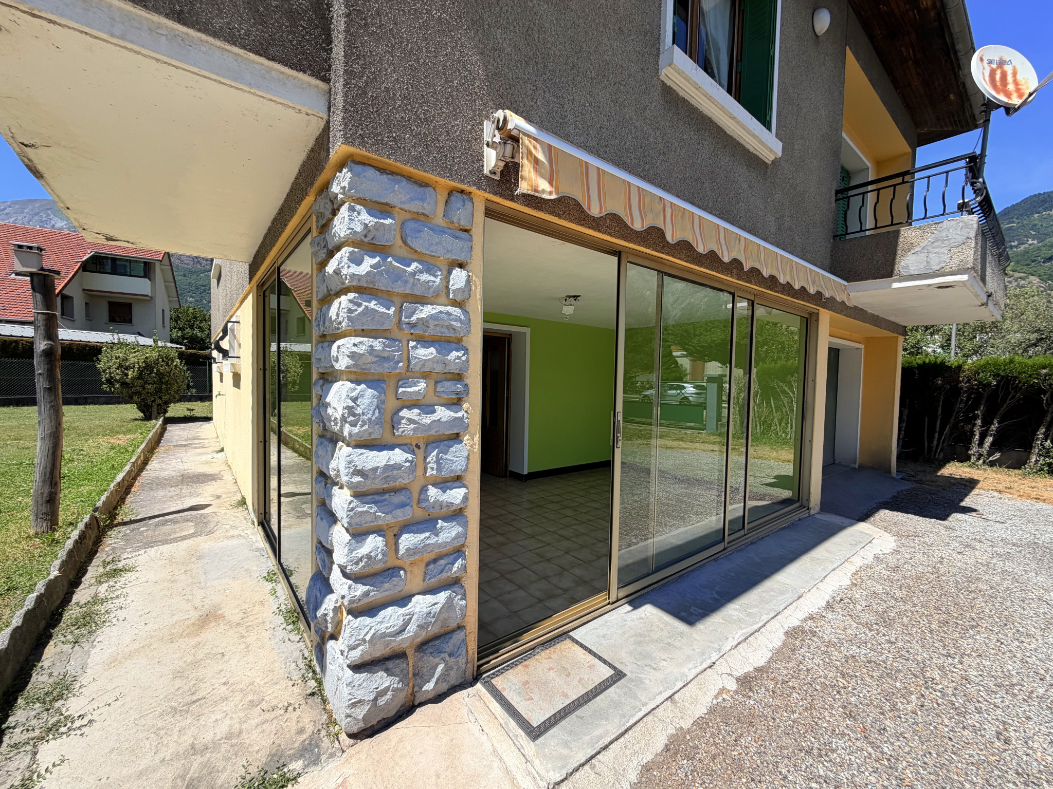 (73) SAINT-JEAN DE MAURIENNE - Maison fort potentiel - Emplacement stratégique - Remise en vente #19