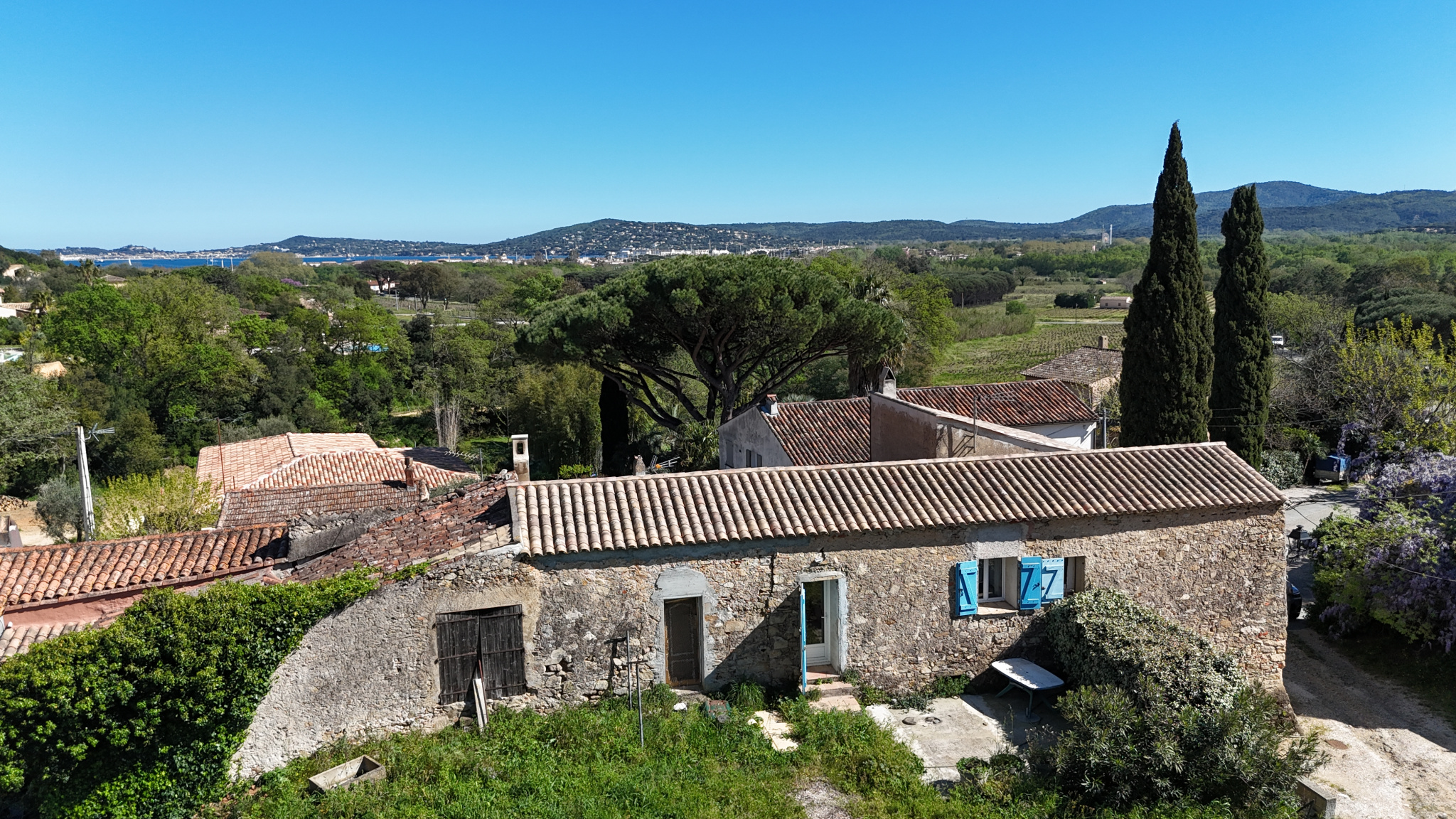(83) GRIMAUD - Golfe de Saint-Tropez / Maison en pierre - Environnement préservé #2