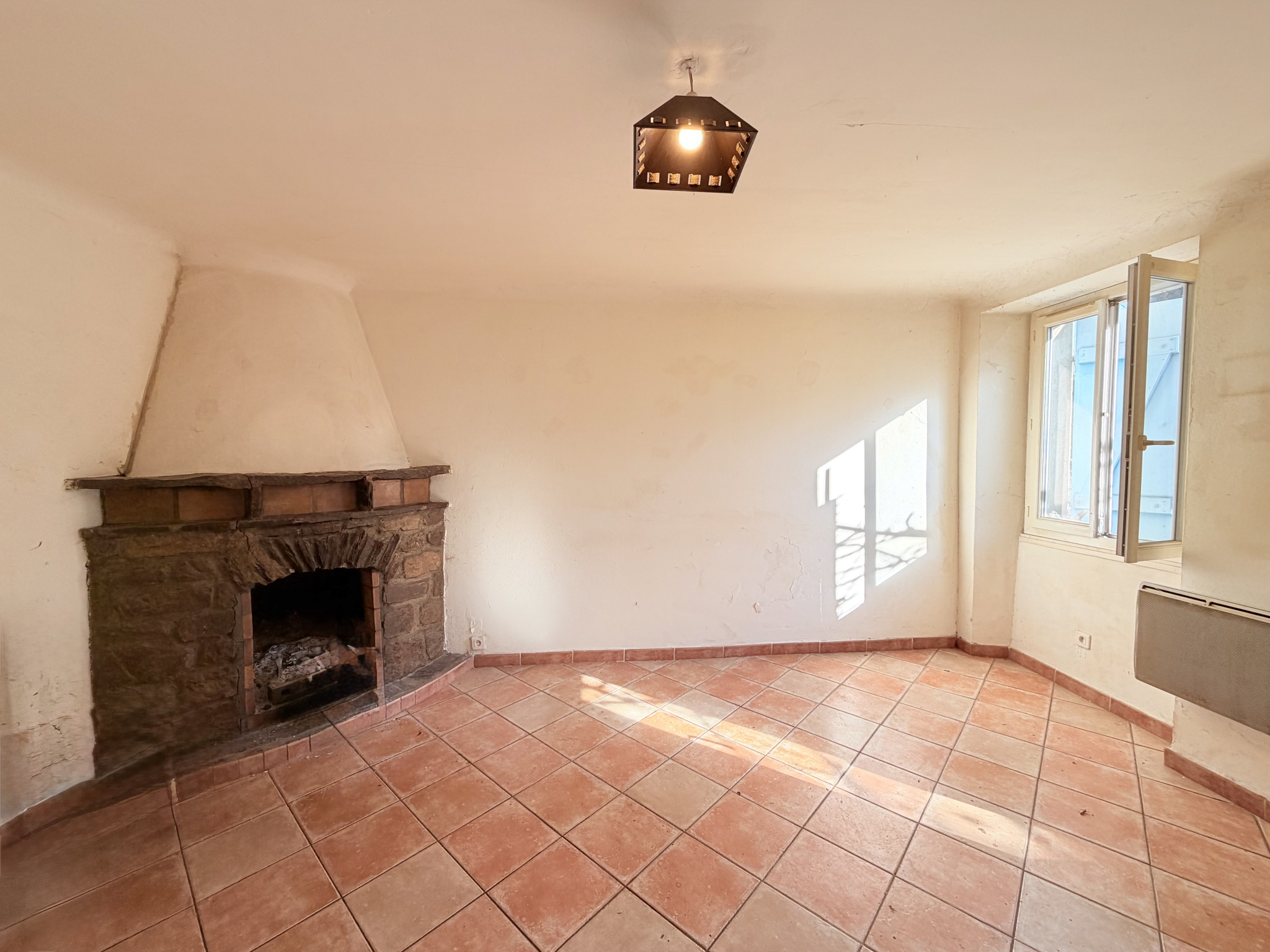 (83) GRIMAUD - Golfe de Saint-Tropez / Maison en pierre - Environnement préservé #3