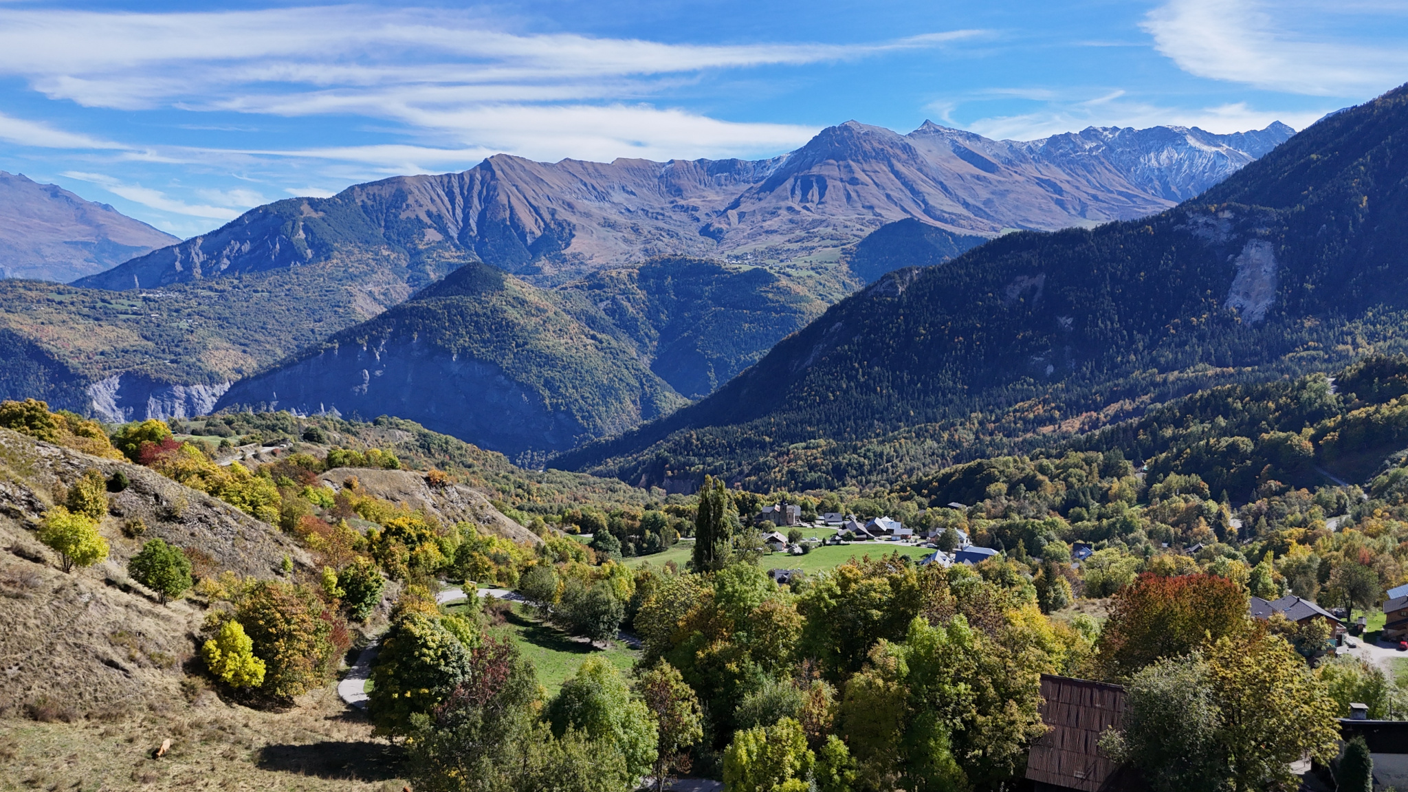 (73) VILLAREMBERT - Chalet d'exception - Vue panoramique - Séjour 70m2 - Grandes chambres - Jardin #4