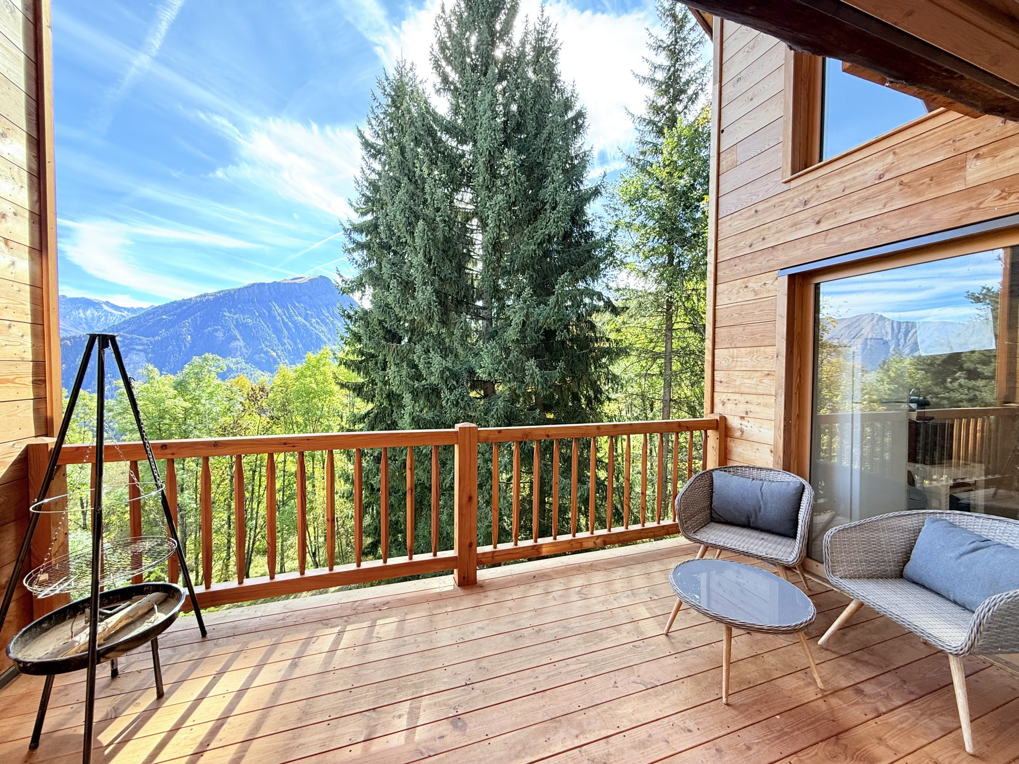 (73) VILLAREMBERT - Chalet d'exception - Vue panoramique - Séjour 70m2 - Grandes chambres - Jardin #2