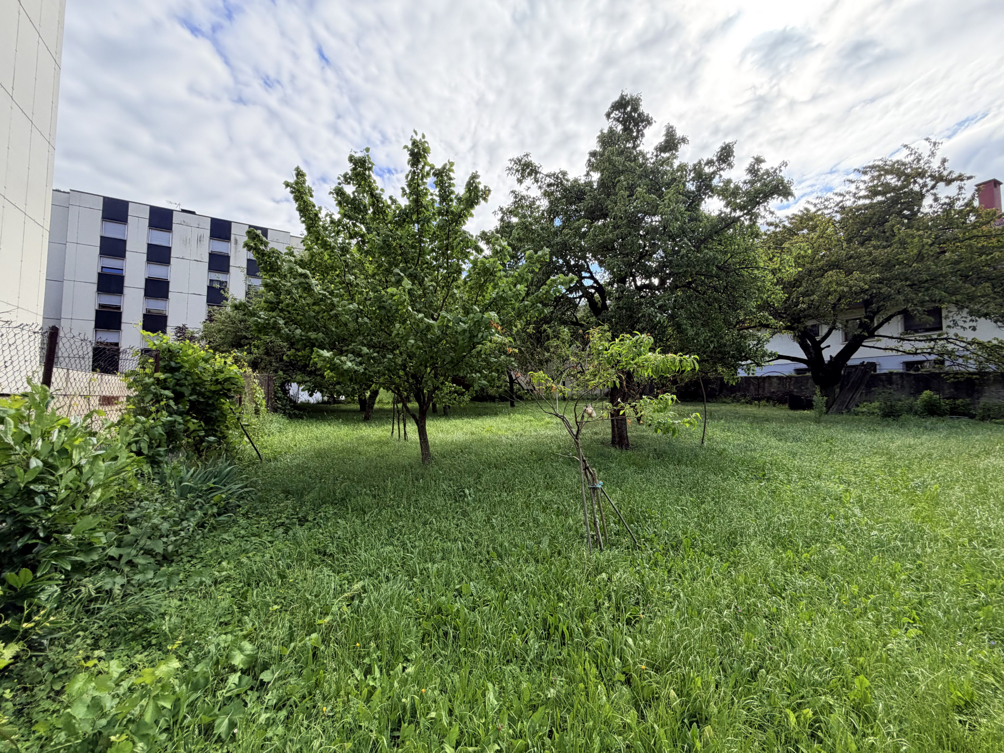 À VENDRE   EXCLUSIVITÉ  (73) SAINT-JEAN-DE-MAURIENNE   TERRAIN CONSTRUCTIBLE 1 425 m2   EMPLACEMENT RARE EN CE #5